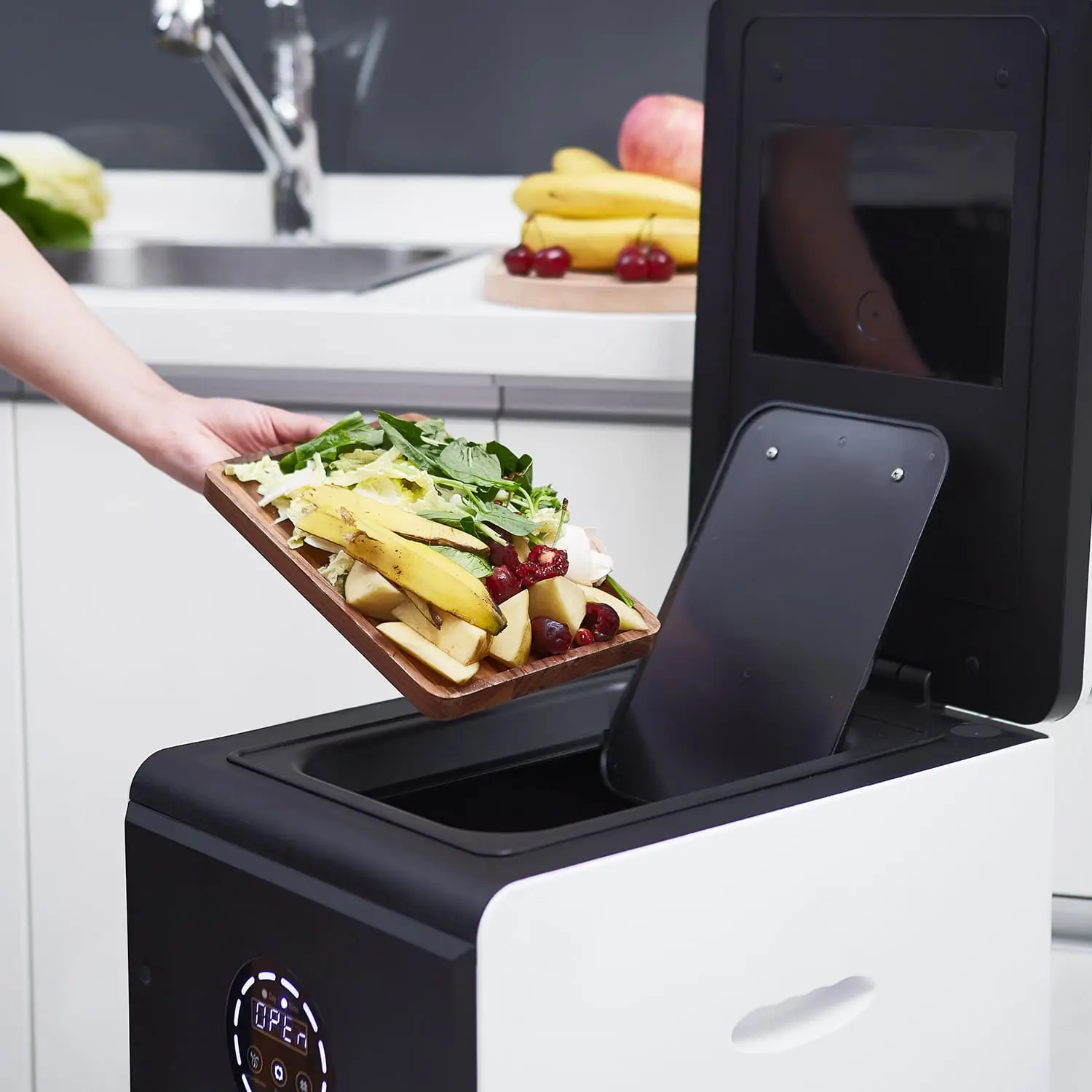 GEME堆肥机食物残渣投入操作